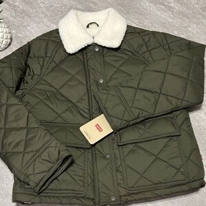 NWT Levi’s Olive Quilted Puffer Jacket